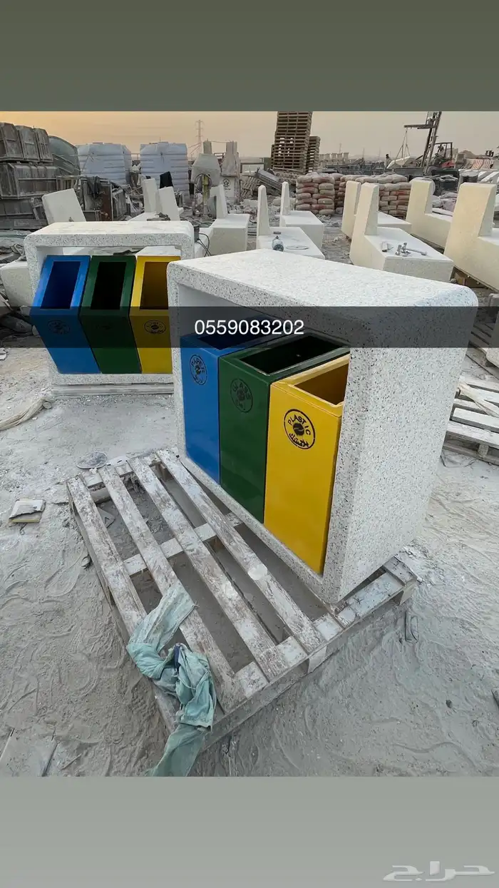 كراسي خرسانية حاويات نفايات جلسات 26