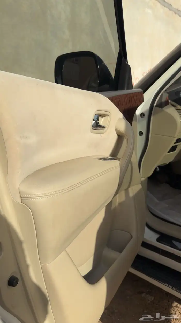 جيب باترول نيسان 2015 ابيض للبيع 13