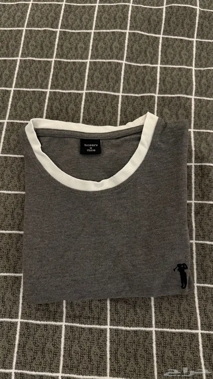 تيشيرت رصاصي مستعمل مقاس M 2