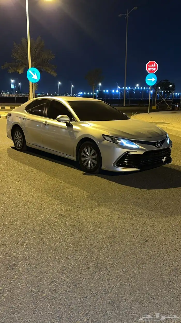 للبيع سيارة كامري موديل 2020 محوله 2021 1