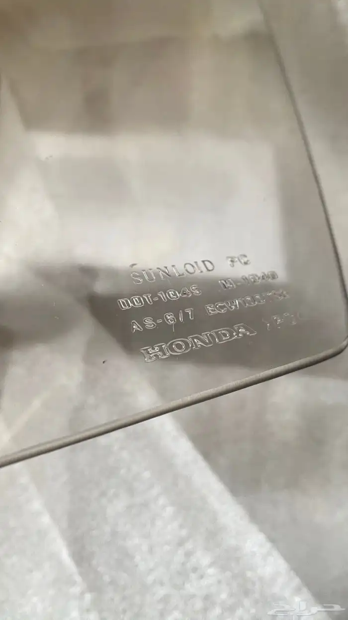 زجاج هوندا قولد وينق ( رحال ) 2018 اصلية للبيع 2