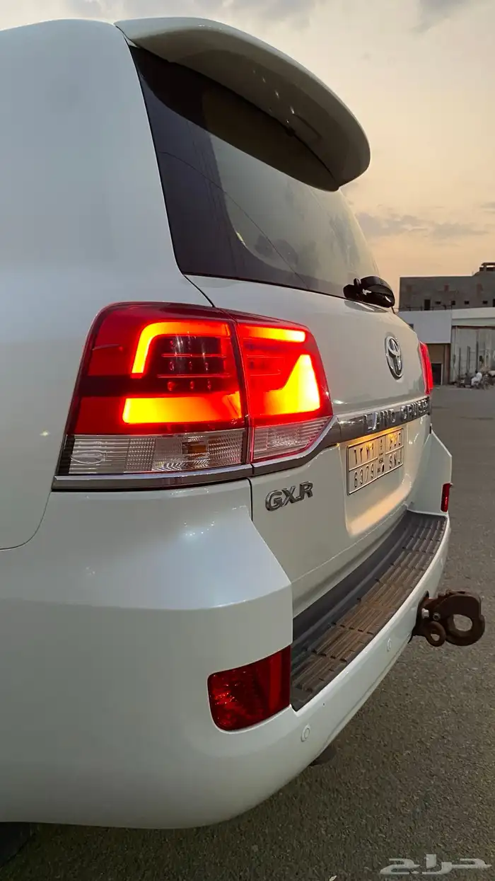 لاند كروزر 2016 مخزن مالك اول 0