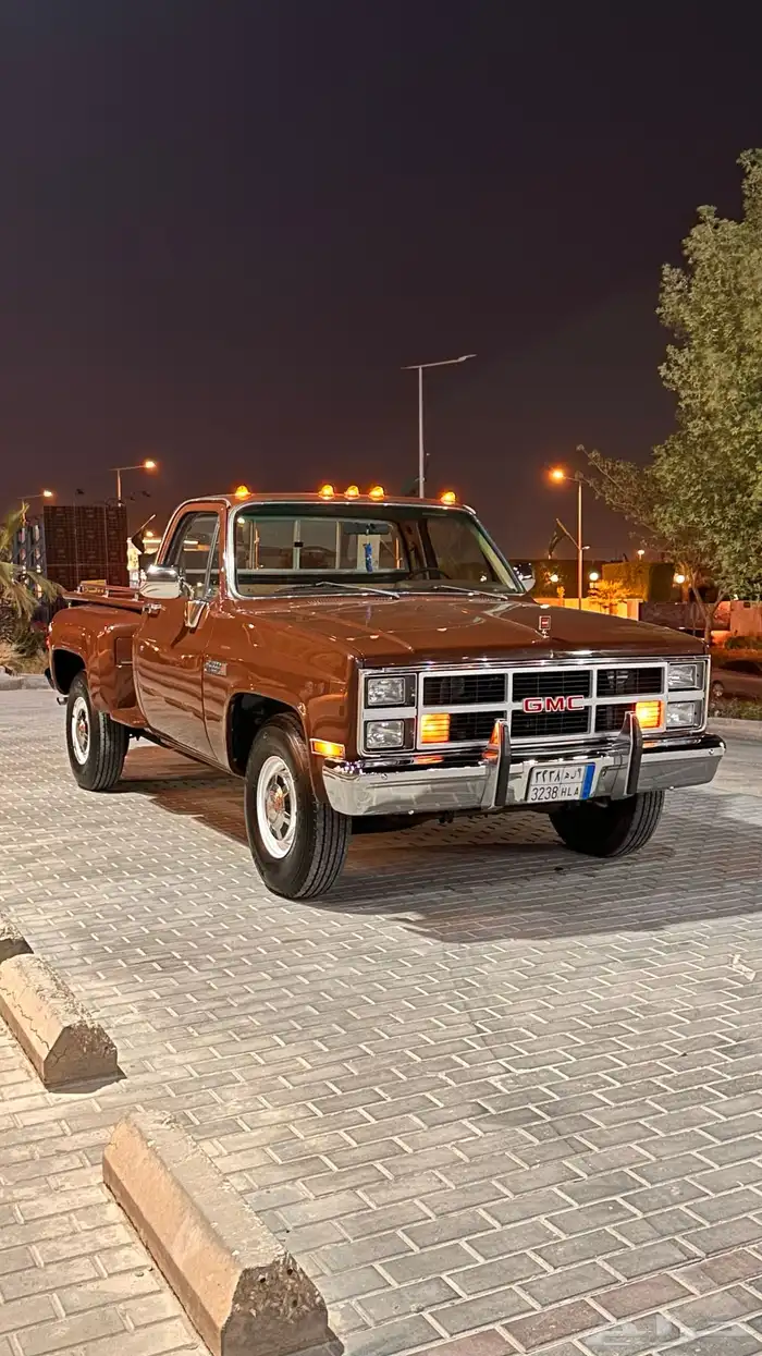 للإيجار جمس سياره كلاسيكيه بهبهاني احتفالات يوم التاسيس 5