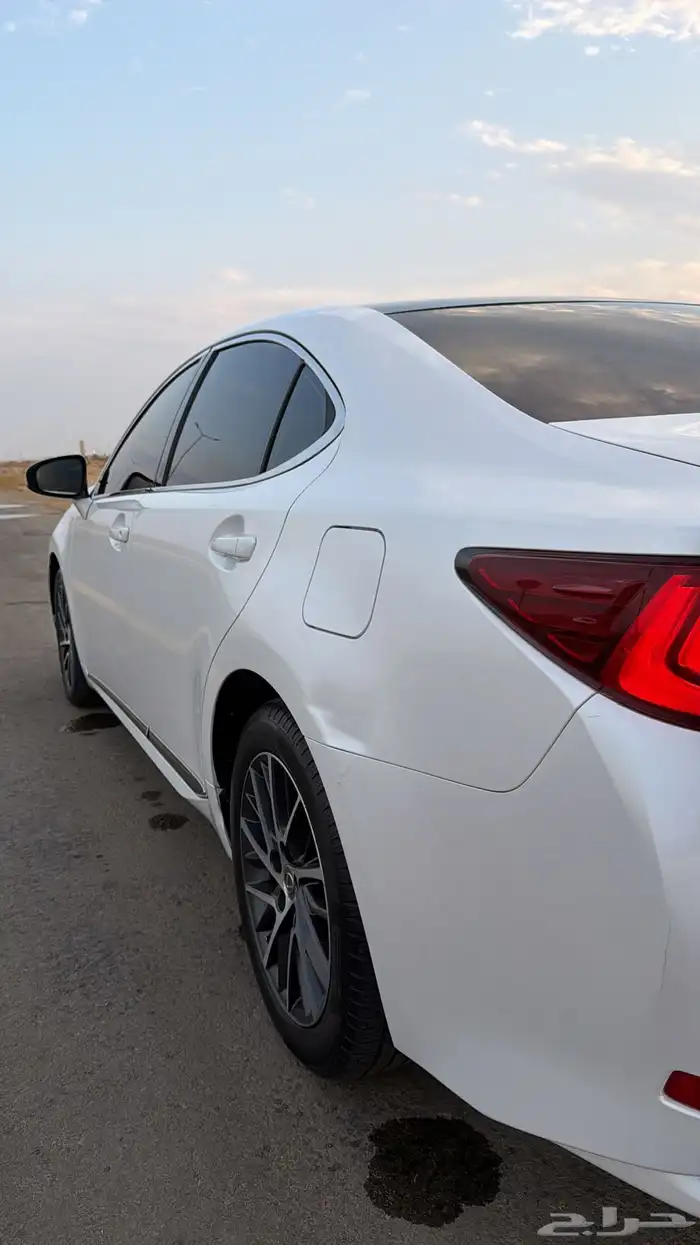 لكزس ES350 2018 فل كامل 15