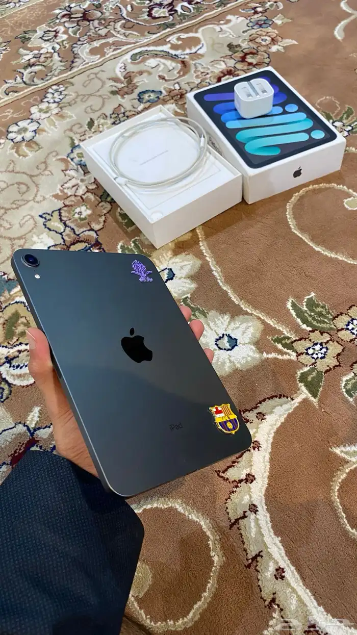 ايباد مني 6 جديد مع اغراضه كامله   نسبه البطاريه 100 2