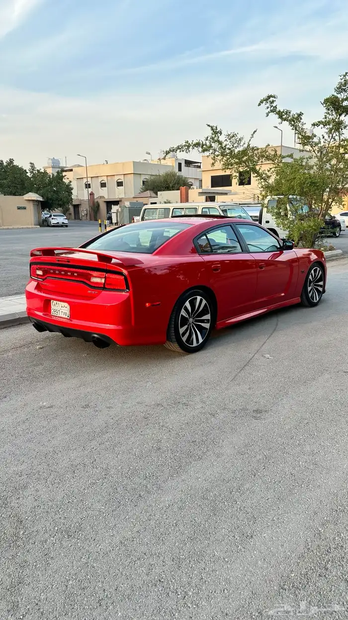 تشارجر srt8 2014 9
