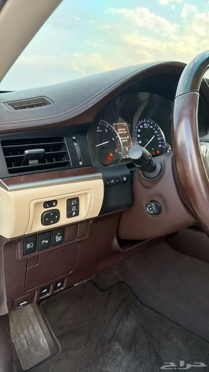 لكزس ES350 2018 فل كامل 22
