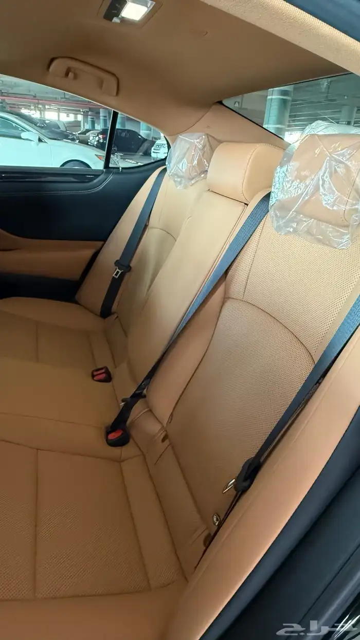 لكزس es250 2024 اسود 1