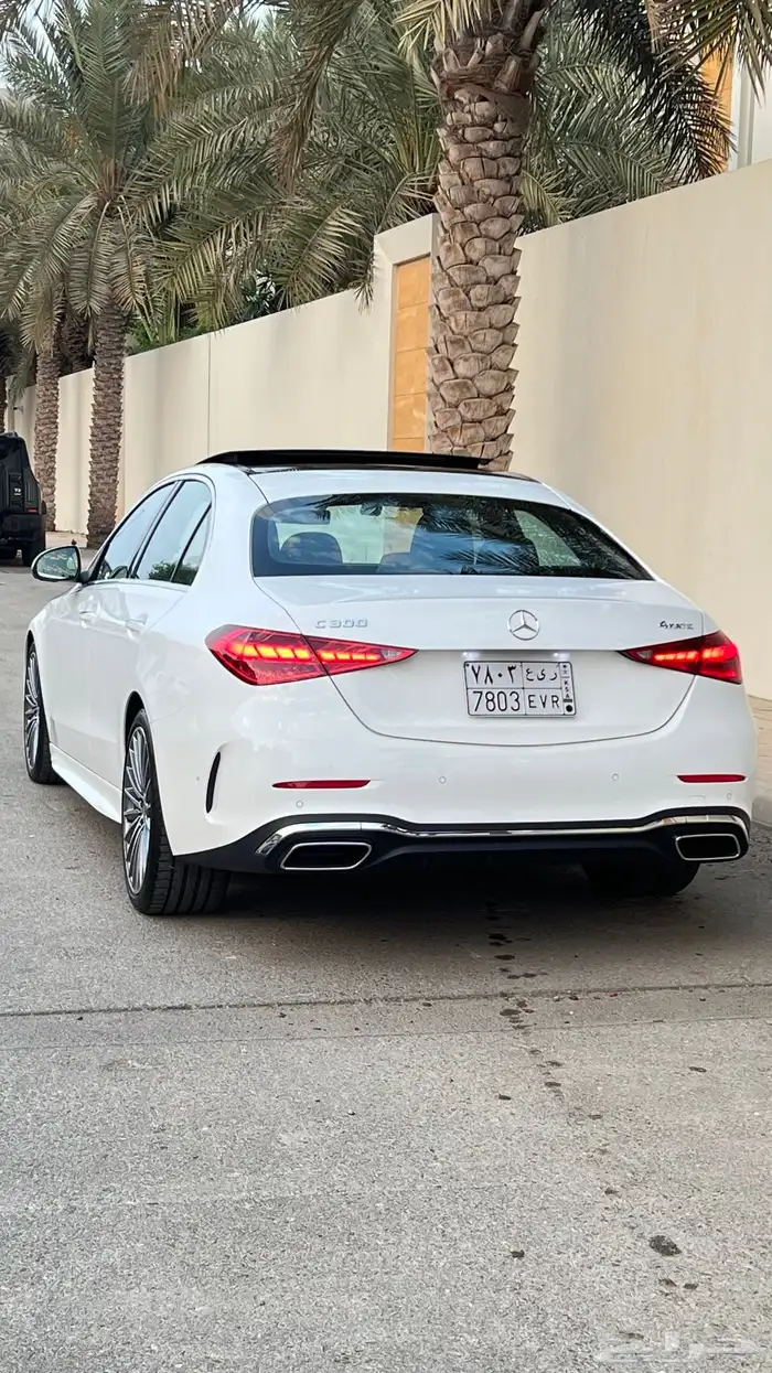 مرسيدس C300 موديل 2023 عداد 6 آلاف كيلو بحالة المصنع 11