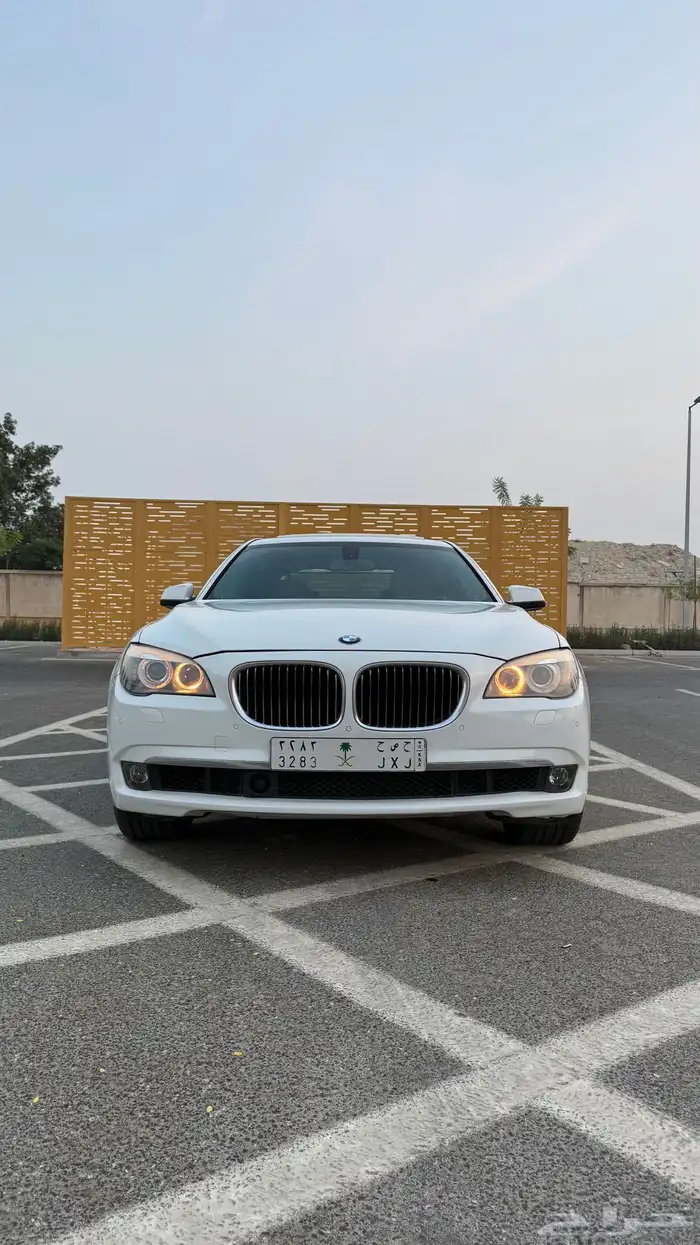 بي ام دبليو 740 فل كامل (( نظيف جد ا )) 2