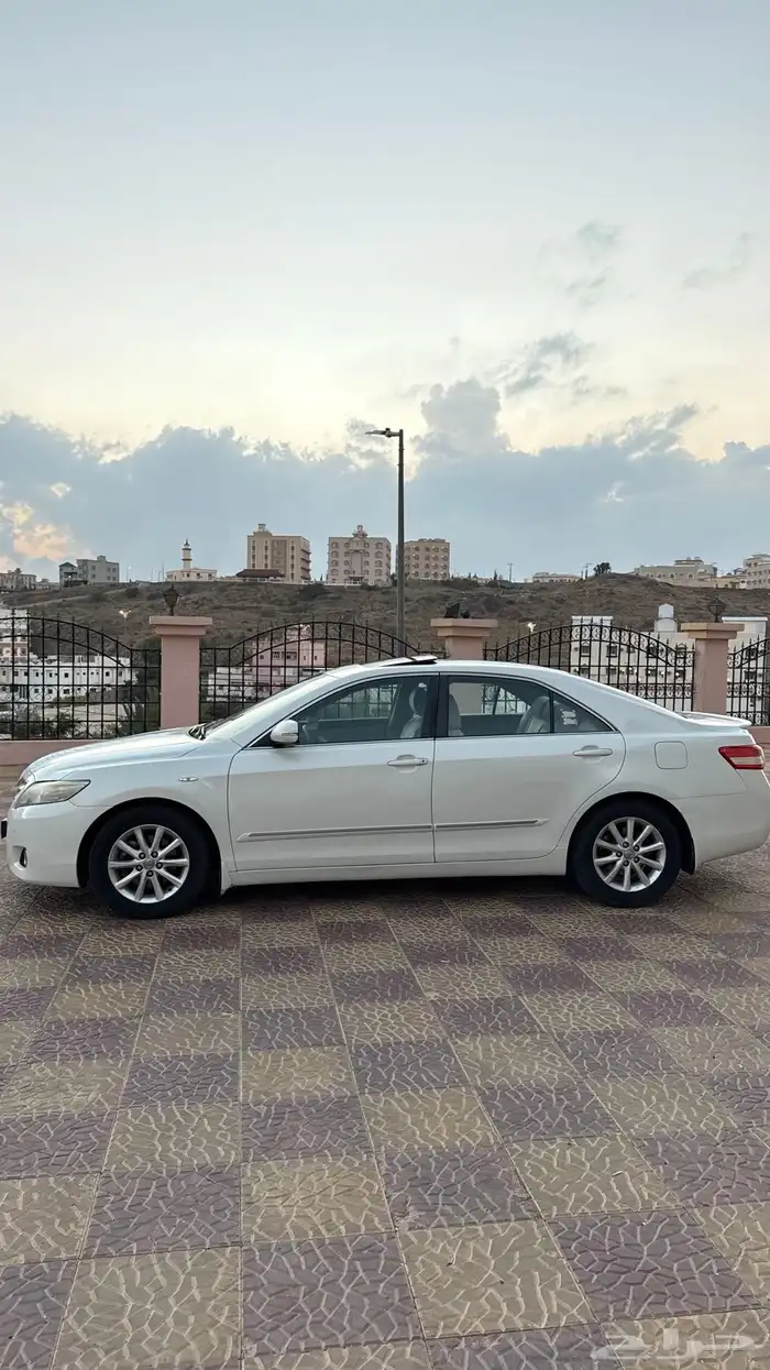 للبيع كامري 2011 3