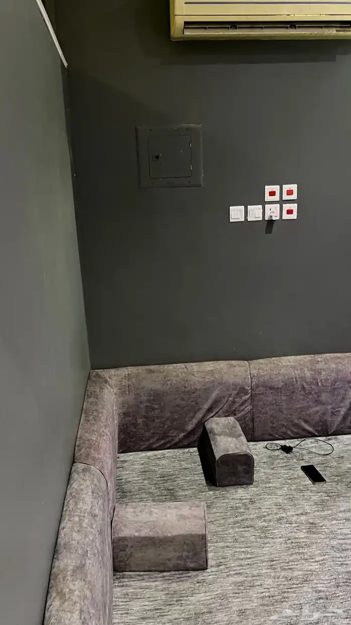 ديوانيه للتقبيل 4