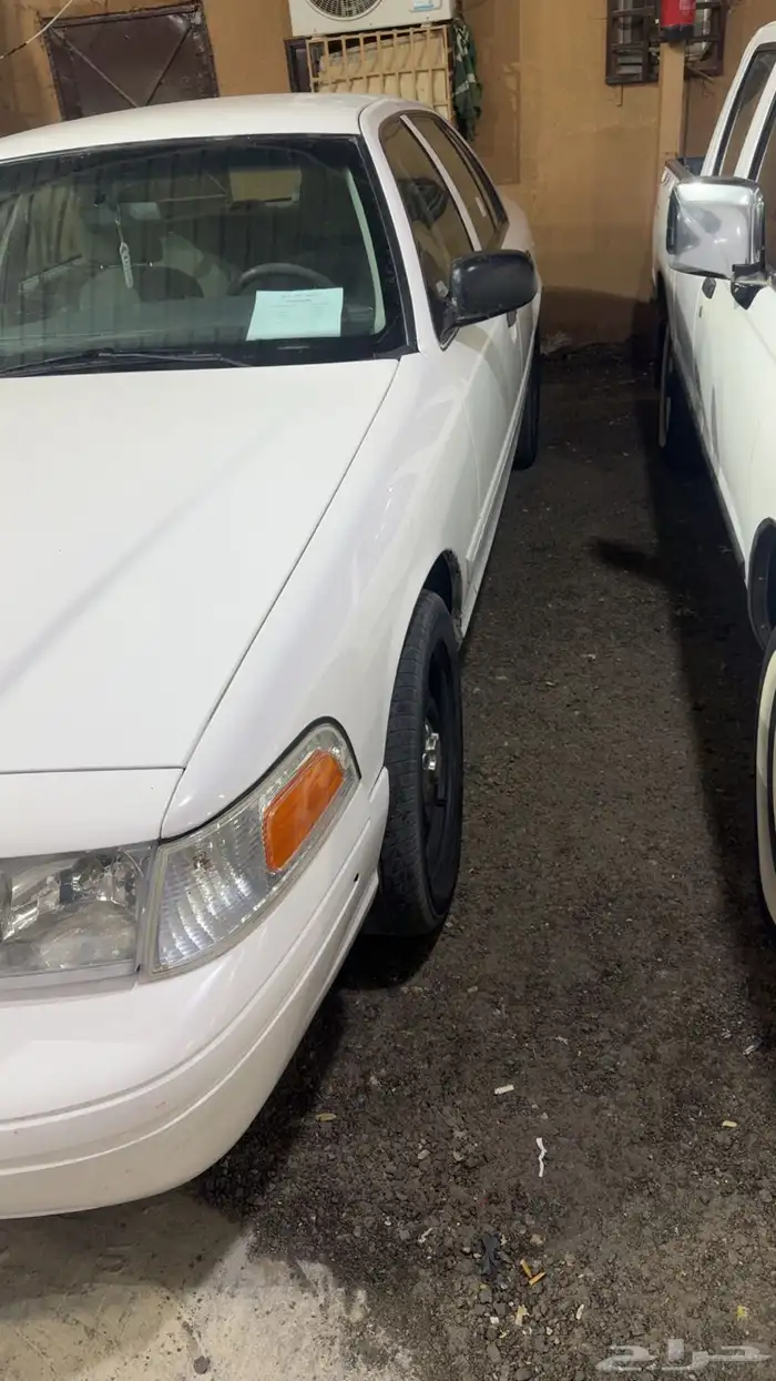 فورد فكتوريا 1