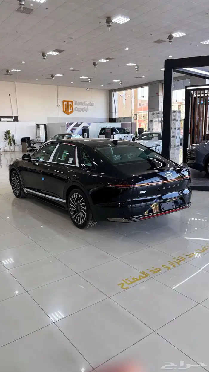 هيونداي ازيرا كالجرافي 2026 13