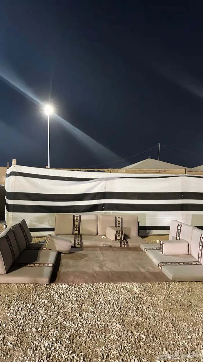 للبيع فود ترك بملحقاته . 5