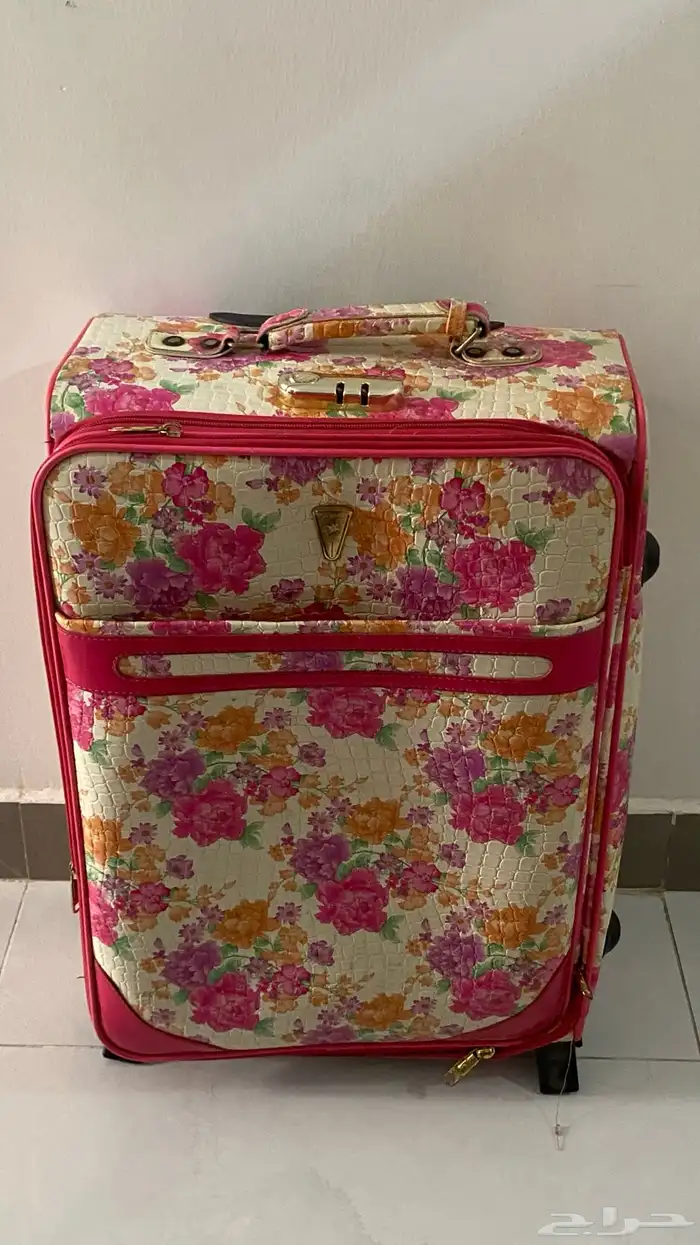 شنطة نسائية حجم مقصوره 0