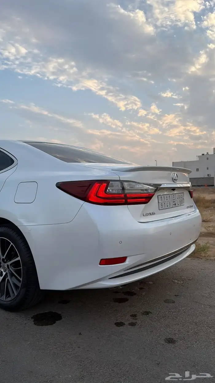 لكزس ES350 2018 فل كامل 16
