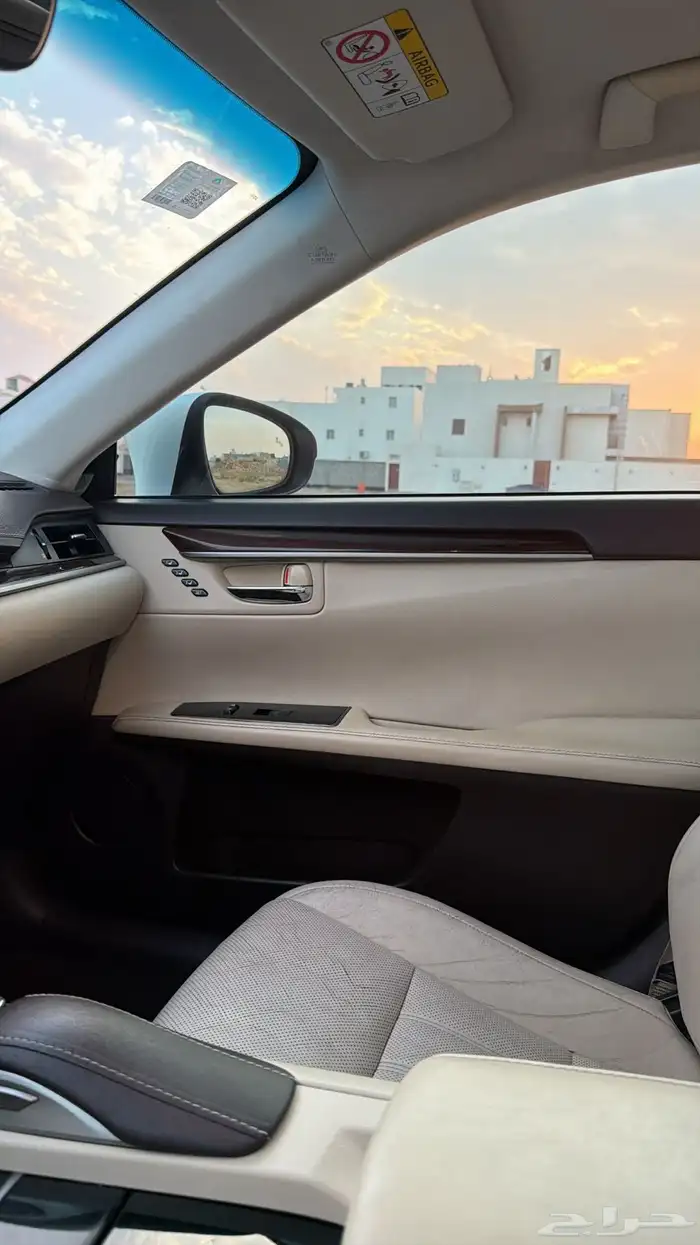 لكزس ES350 2018 فل كامل 32