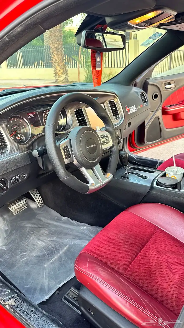 تشارجر srt8 2014 29