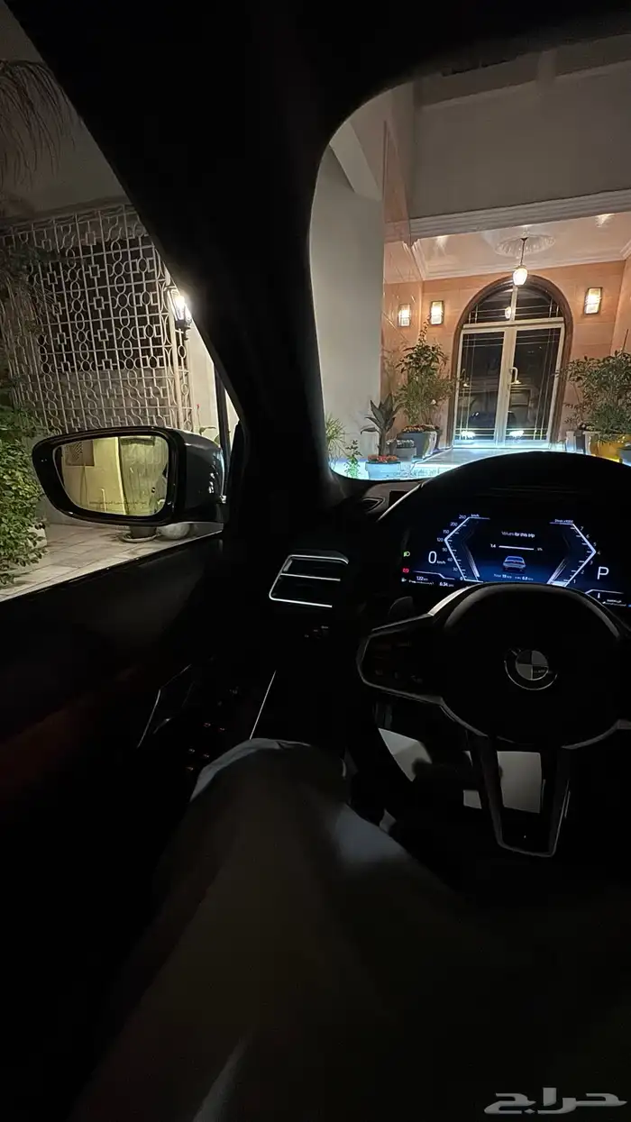 بي ام دبليو 2025 8