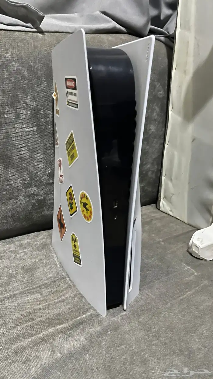 سوني 5 مع 3 اشرطه و يد 4