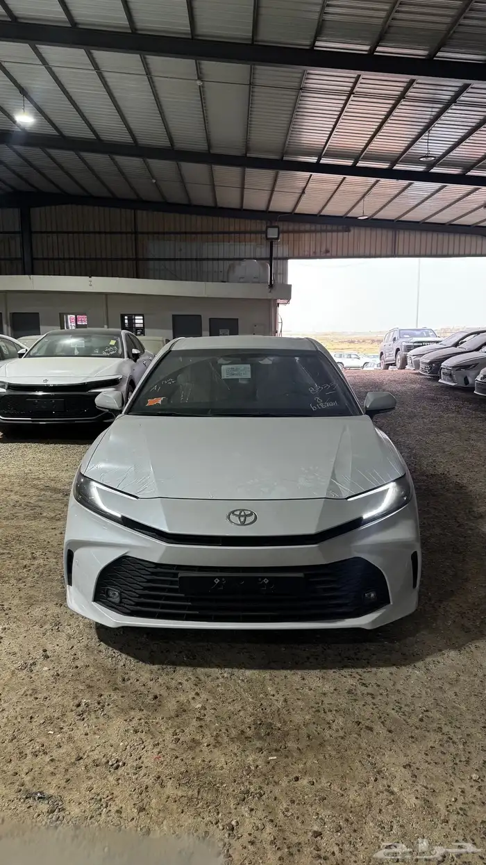 تايوتا كامري 2025 فئة E وارد الوكيل 113 500 2