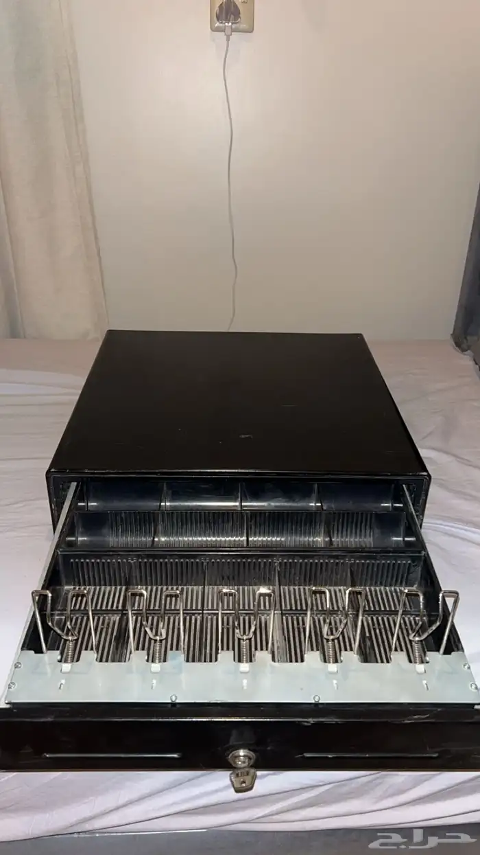 صندوق نقود كاشير لحفظ الاموال 2