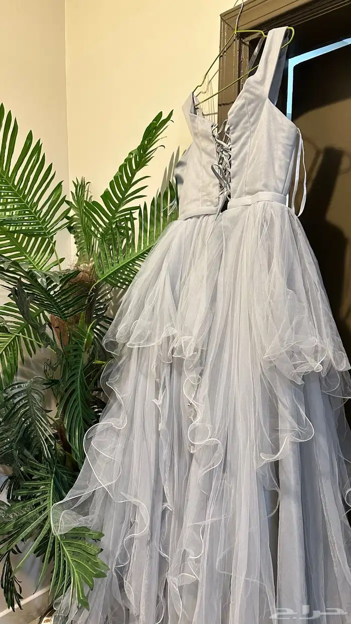 فستان جديد لبس مره بزواج اخوي سعر الشراء 750 سعر البيع300 0