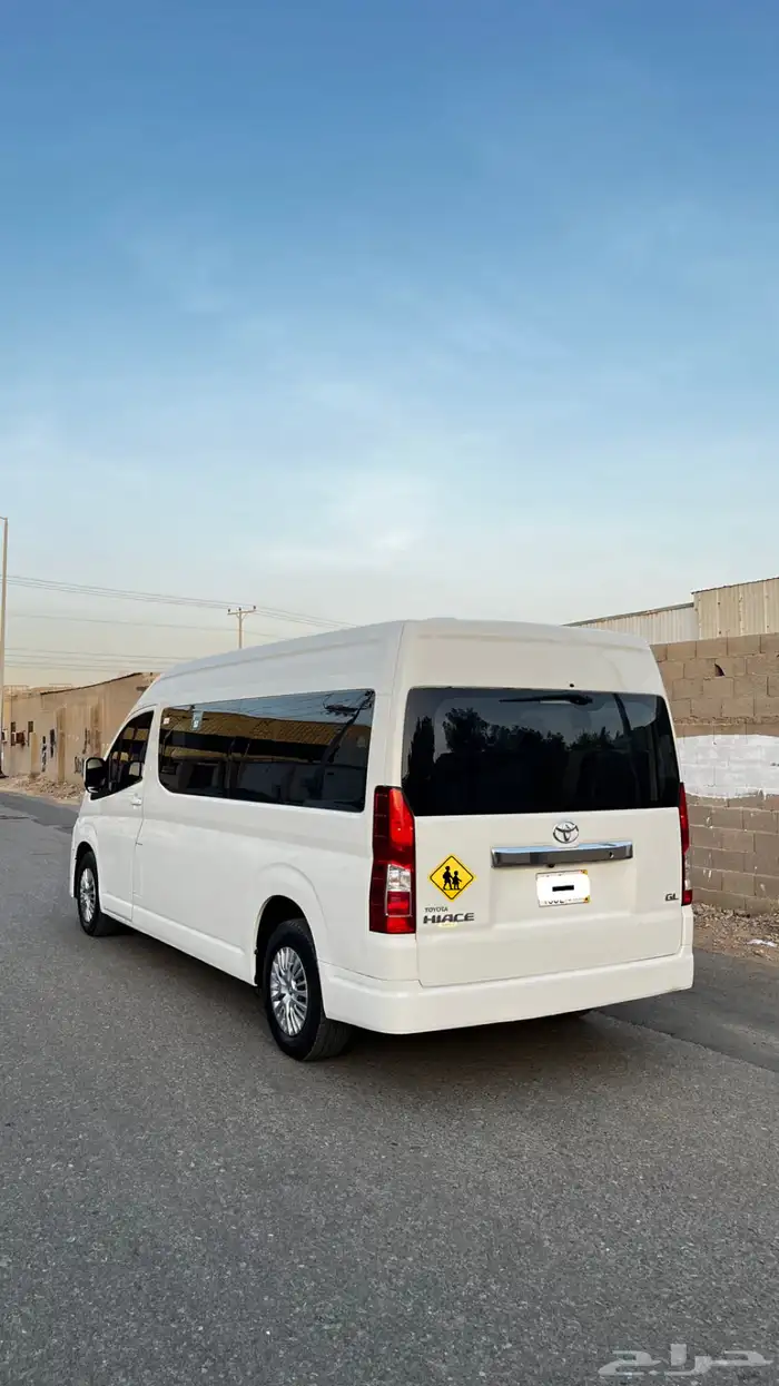 باص هايس الأيجار مع سائق 0