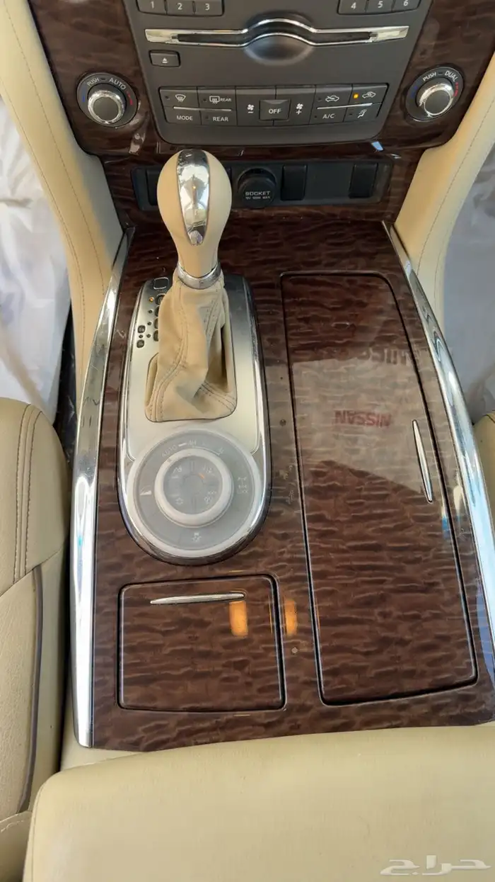 جيب باترول نيسان 2015 ابيض للبيع 18