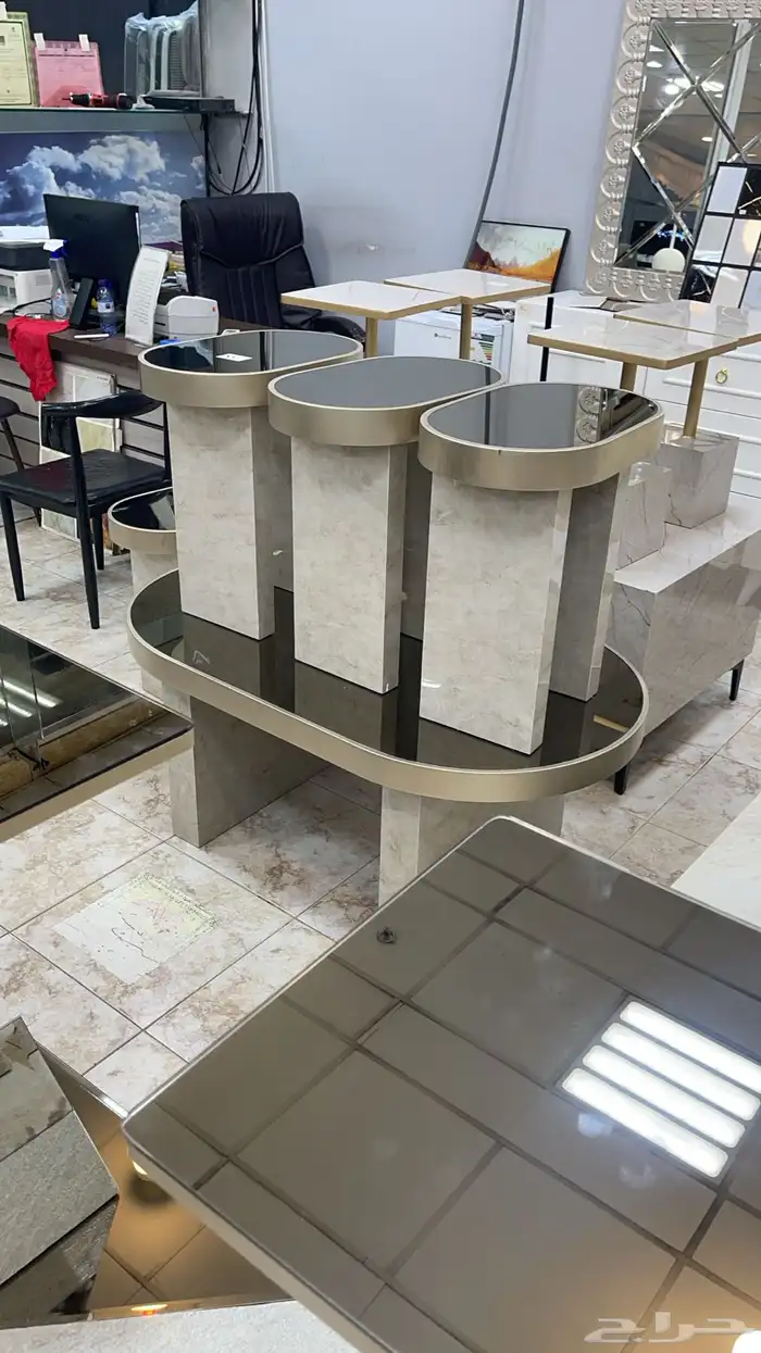 طاولات تفصيل حسب طلب 49