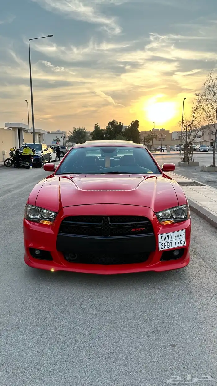 تشارجر srt8 2014 4