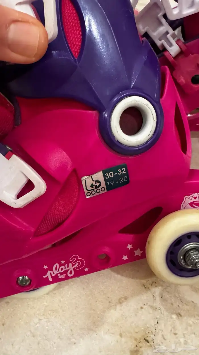 2 طقم احذية تزلج عدد مقاس 30 - 32 3