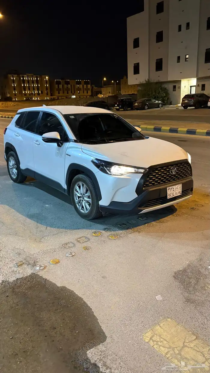 للبيع كورلا كروس 2023 4
