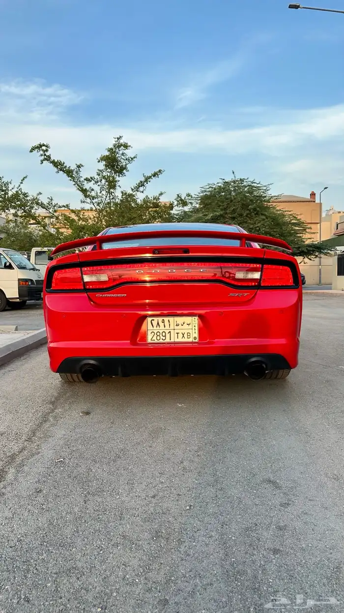 تشارجر srt8 2014 10