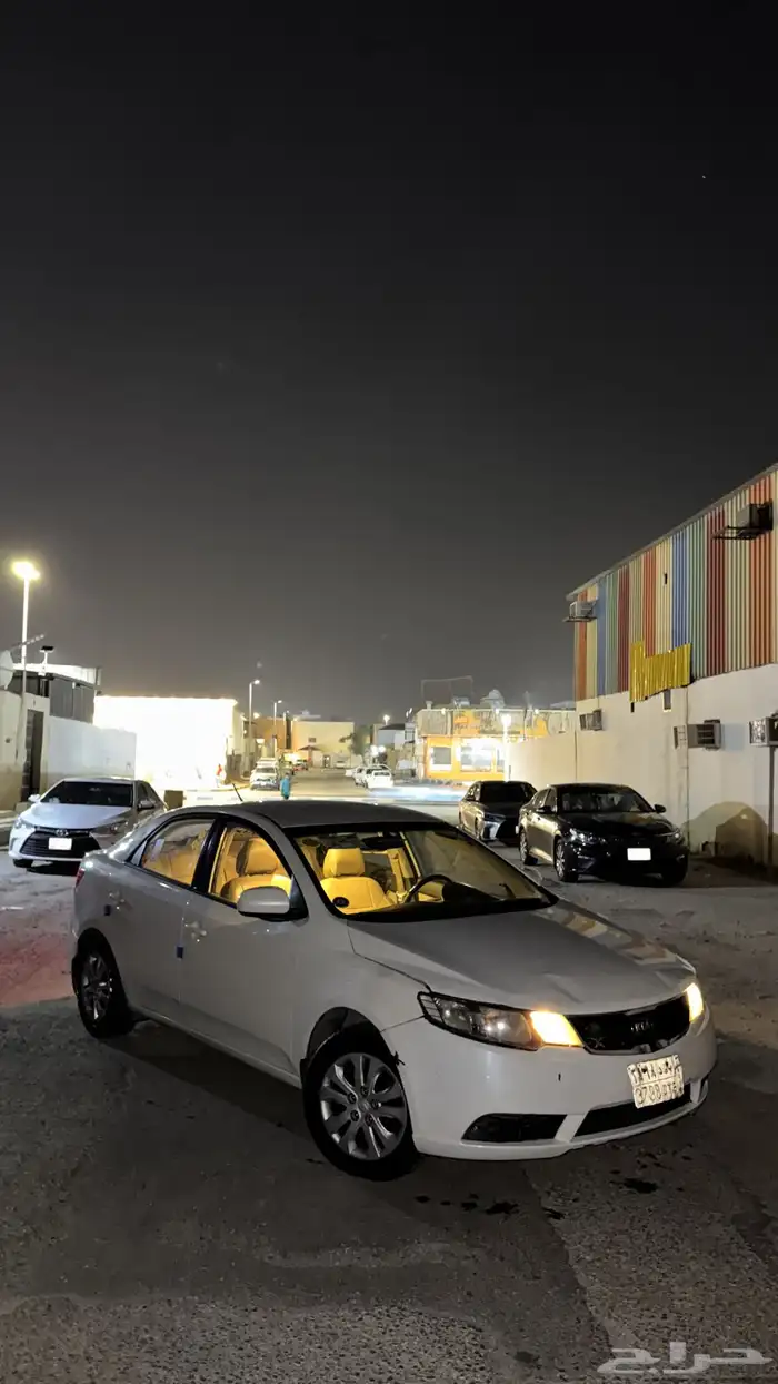 للبيع كيا سيراتو م 2012 7