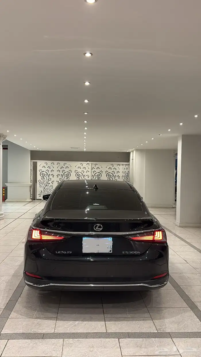 لكزس ES300 2024 هايبرد 0
