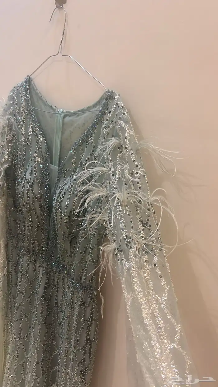 فستان جديد لم يلبس إلا مرتين فقط المقاس L الطول 158 1
