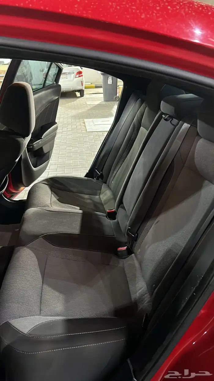 دودج تشارجر للبيع او بدل بموستنق gt 17