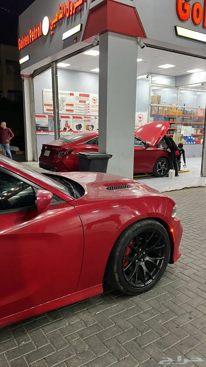 دودج تشارجر للبيع او بدل بموستنق gt 5