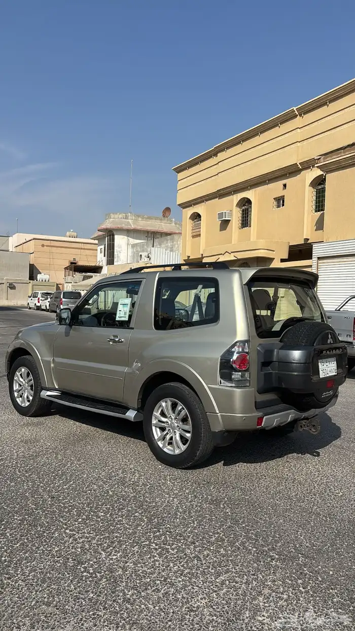 للبيع متسوبيشي باجيرو 9