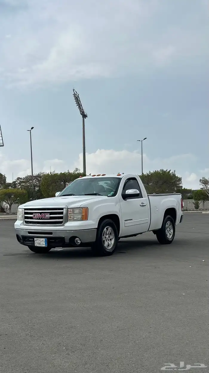 GMC سييرا 2011 1