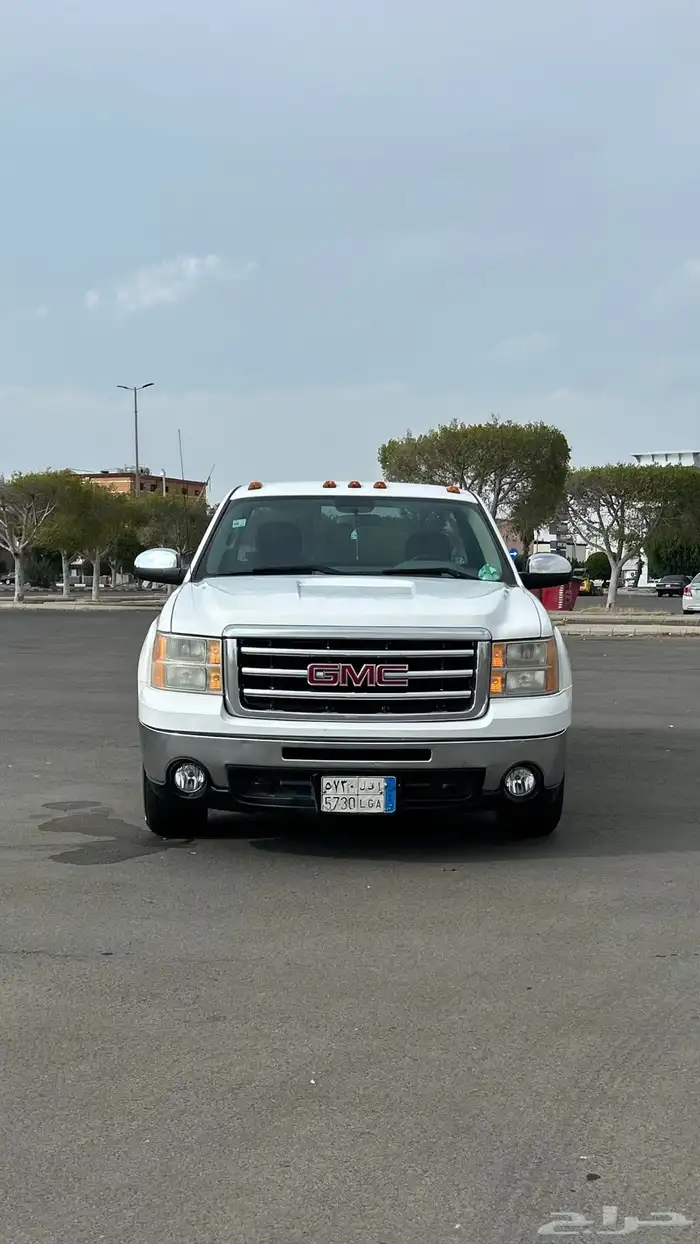 GMC سييرا 2011 4