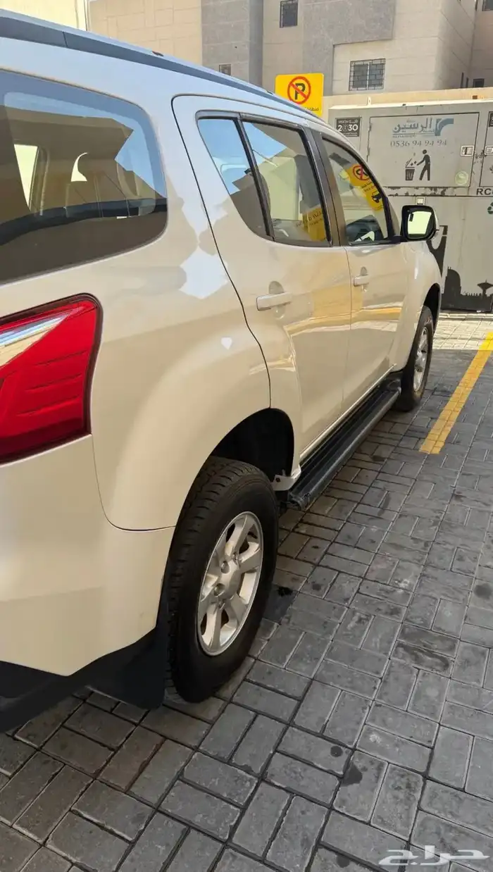 mux جيب ايسيزو للبيع 16