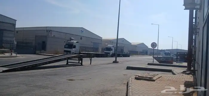 متواجدين في صناعيه الفوزان 0