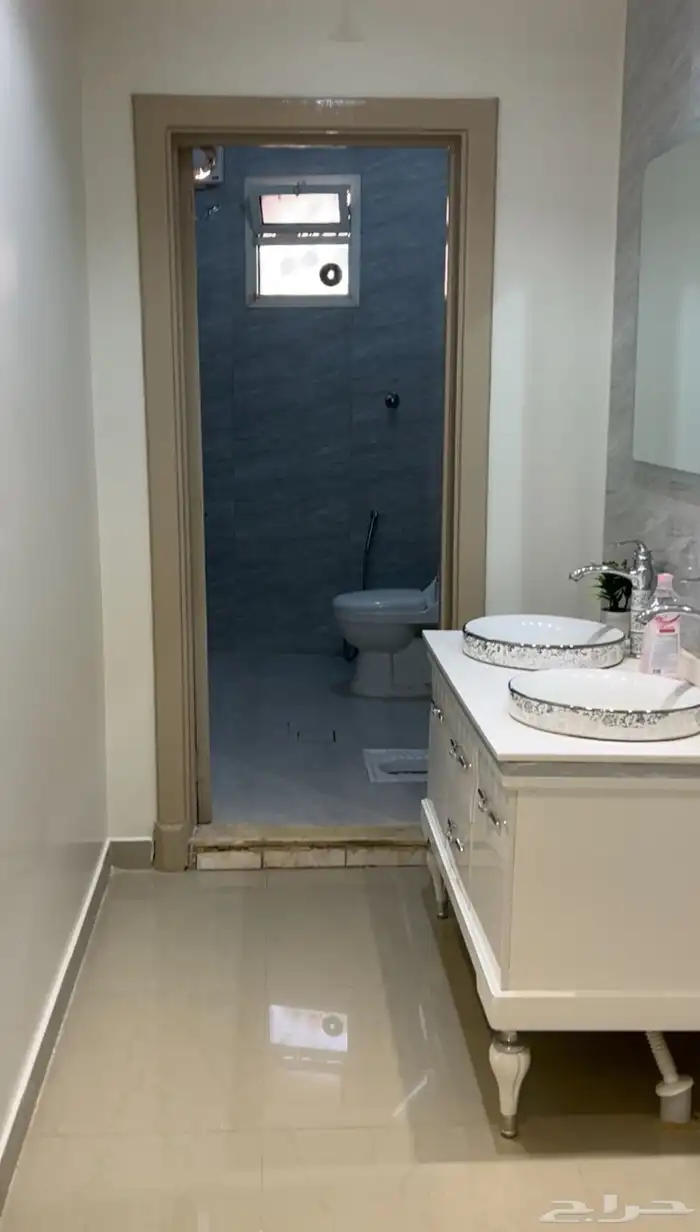 دور علوي بالرياض بحي عكاظ للإيجار 4