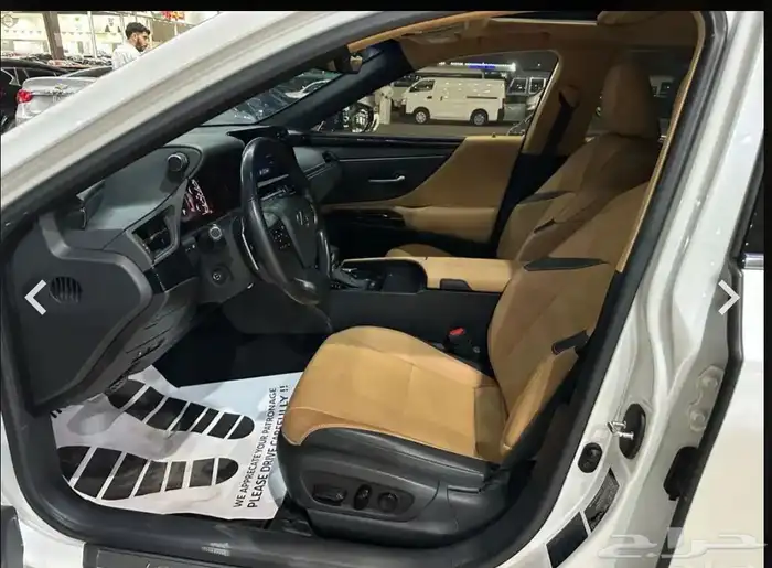 لكزس ES250 موديل 2024 نظيف 17