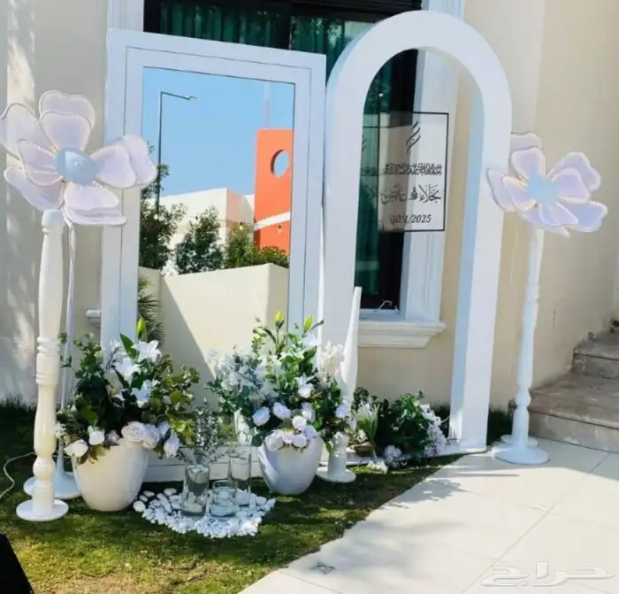 تأجير كوشات مداخل مرايات عقود ورد منسقين 2