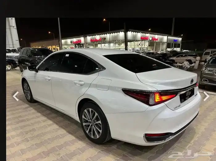 لكزس ES250 موديل 2024 نظيف 23