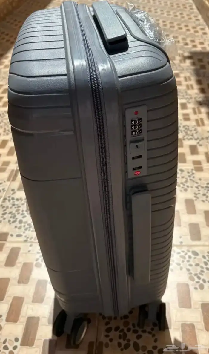 شنطة السفر شعار. 7